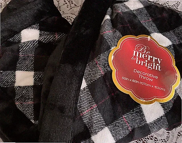 Be Merry Be Bright Decorative Throw Blanket 50 X 60” Holiday Argyle Fur Trim New