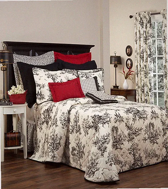 Bouvier Black Bedspreads