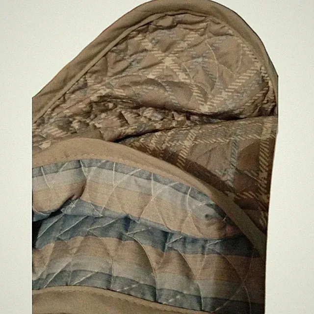 F/Q Quilted Bedspread Reversible.