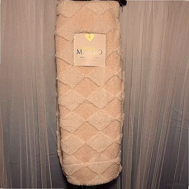 Love Marlo Cozy Plush Diamond Quilted Throw Blanket 50x70 Cream And White