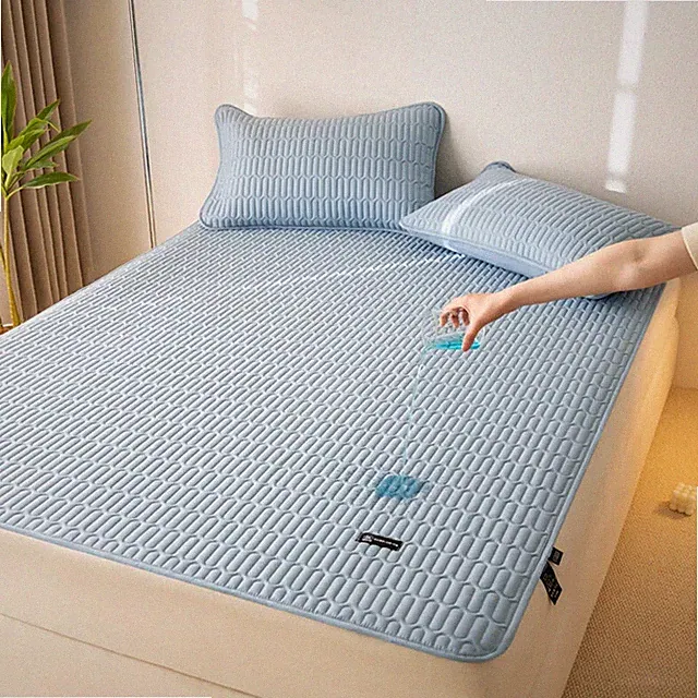 Mattress Cover Washable Non-Slip Bed Sheet Mattress Protector Mat Bedspread Pad