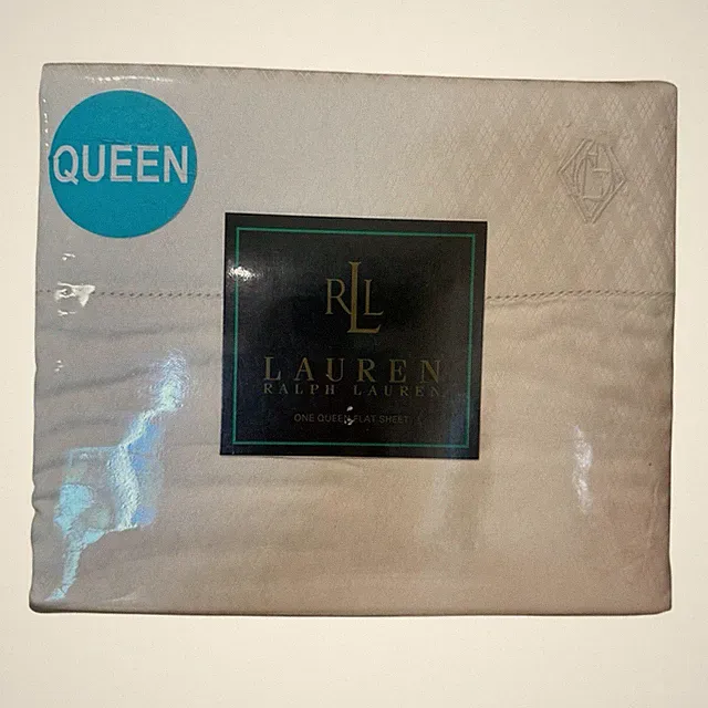 NWT Lauren Ralph Lauren Cream Flat Sheet Wiltshire Argyle Monogram Queen